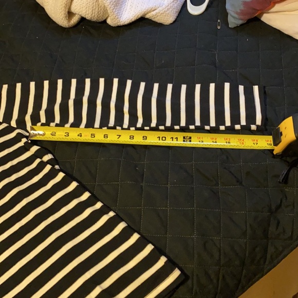 Shirt black and white, white stag Mark, size small 4 to 6 - Picture 4 of 13